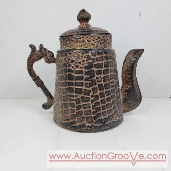 Metal tea Kettle. Decoration only. 9 x 9. A