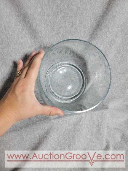 Krosno of Poland. Etched and Cut Crystal Bowl. 7 x 5. A3