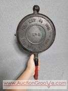 Antique 1901 Griswold. New American No.8 Waffle Iron. B1