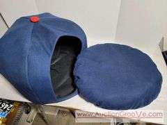Minnesota Twins Baseball Nap Cap "Hat" Dog / Cat Bed. Has removable bed inside of hat. 25" x 18" x 15". Machine Washable. Appears unused although it does have some fur on it. A4