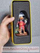 Dark Horse Delux Uncle Scrooge 3. Cash 'N' Carry. 236 of 950. Classic Uncle Scrooge Character Series 2. A1