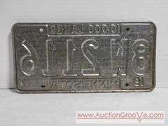 1964 Minnesota 10,000 Lakes License Plates. A4