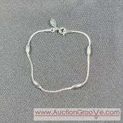 Silver Tone Avon Bracelet. T5