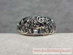 AURA By TJM. Marcasite and Garnet Sterling Silver Elephant Ring. Size 9. 3.3g. JB