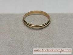 14K Gold Ring. Size 8.75. 2g. MB
