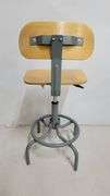 You are bidding on a Single, Swivel, Contoured Plywood, Adjustable Height Stools Chair by INTERION. 

More available in this auction.

Used and fully functional. See photos for details. 

From Company