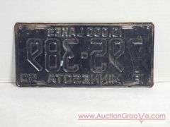 1950 Minnesota License Plate. 10,000 Lakes. A4