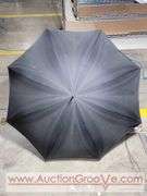 Antique TA Chapman Co. Milwaukee WI Umbrella with Wooden Handle. The tie ripped off. A2