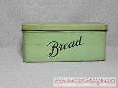 Vintage Metal Picnick Basket and Metal Bread Box. B2