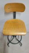 You are bidding on a Single, Swivel, Contoured Plywood, Adjustable Height Stools Chair by INTERION. 

More available in this auction.

Used and fully functional. See photos for details. 

From Company