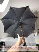 Antique TA Chapman Co. Milwaukee WI Umbrella with Wooden Handle. The tie ripped off. A2