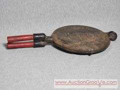 Antique 1901 Griswold. New American No.8 Waffle Iron. B1