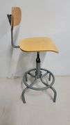 You are bidding on a Single, Swivel, Contoured Plywood, Adjustable Height Stools Chair by INTERION. 

More available in this auction.

Used and fully functional. See photos for details. 

From Company