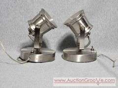 Pair of Hampton Bay Accent Lights. Perfect for adding a dramatic affect to your art work or decor. B3