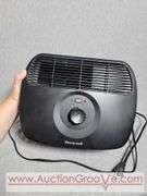 Honeywell True HEPA Tabletop Portable Air Purifier, model HPA020B. T4