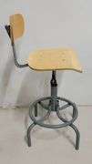 You are bidding on a Single, Swivel, Contoured Plywood, Adjustable Height Stools Chair by INTERION. 

More available in this auction.

Used and fully functional. See photos for details. 

From Company