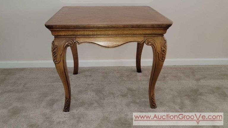 BOOKMATCH Side Table measuring 28" square x 23" high. More Thomasville Tables in Lots 5, 16 & 427. but no factory mark found on this one. A few insignificant scratches and minor fading. See photos for