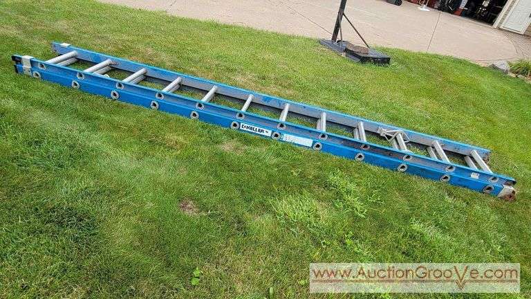 KELLER TYPE II COMMERCIAL FIBERGLASS EXTENSION LADDER. 24 feet total length with max extended length of 21 feet. 225 lb Duty Rating. G