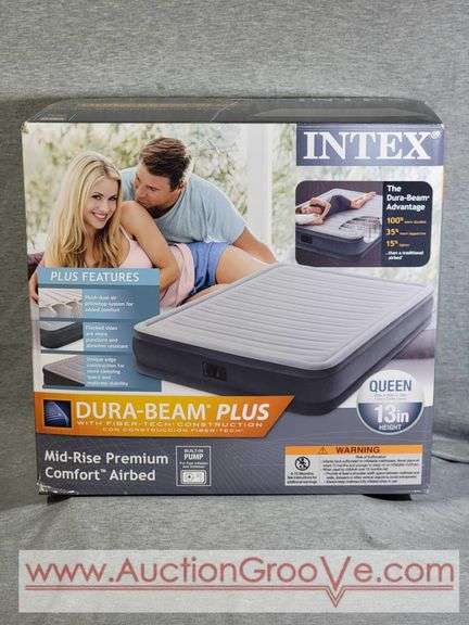 REFUNDED BUYER ~ BOX CONTAINED USED CLOTHING   Intex Queen Size Blow Up Mattress with built in pump. 13" thick. B