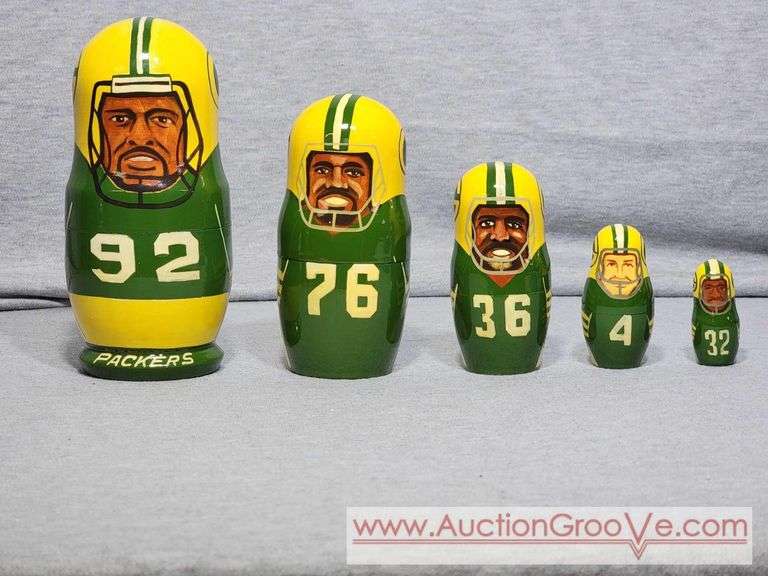 Green Bay Packers Nesting Dolls. B