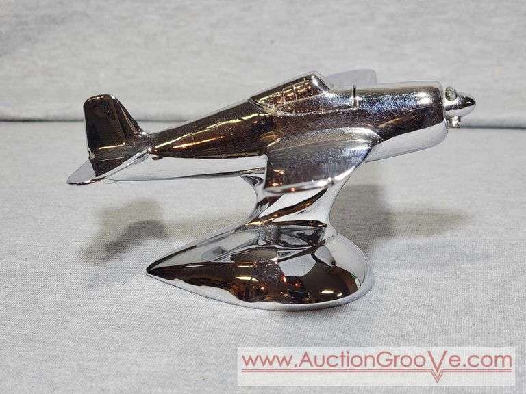 Grumman F6F Hellcat Aircraft Table Lighter. Propellers have been broken off. 6 x 7 x 3. B