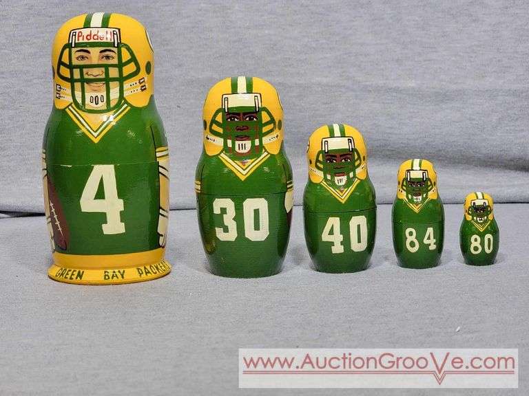 Green Bay Packer Nesting Dolls. Made in Russia E.A. #2. B