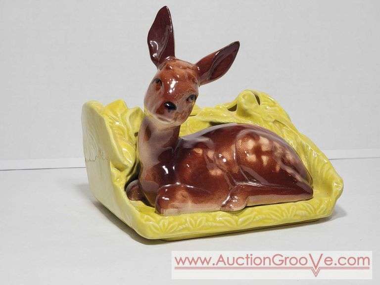 Shawnee Fawn Planter. 6.5 x 7 x 7. Bb