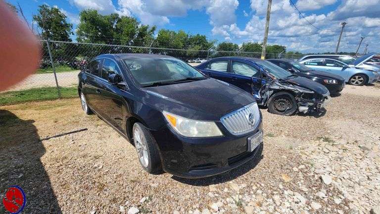 Lot 3