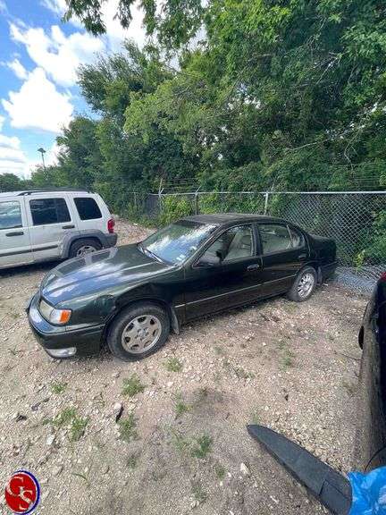 Lot 4