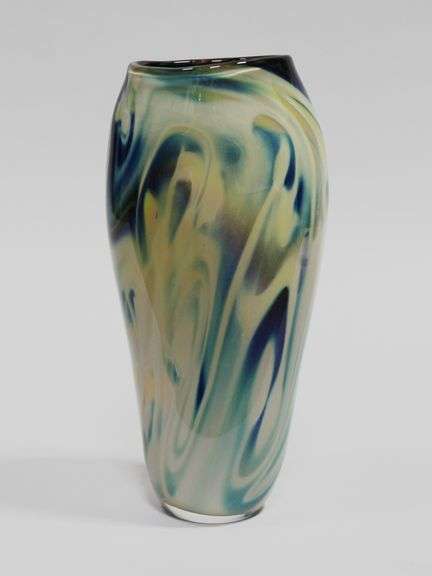 SIGNED ART GLASS VASE