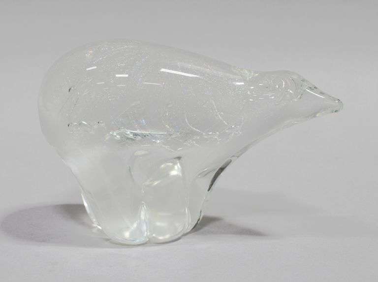 ARTE VARGAS GLASS POLAR BEAR SCULPTURE