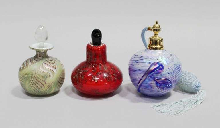 ART GLASS SCENT BOTTLE COLLECTION (3)