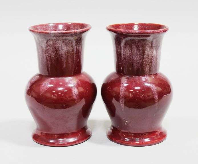 RED MEDALTA POTTERIES VASE PAIR (2)