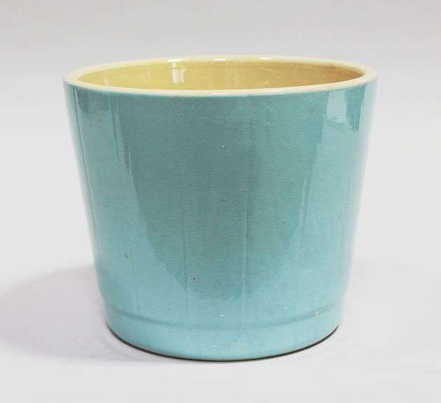 ALBERTA POTTERIES PLANTER
