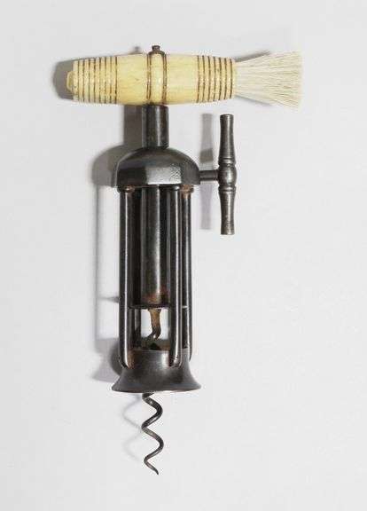 RACK & PINION CORKSCREW - Hodgins Halls Auction Group
