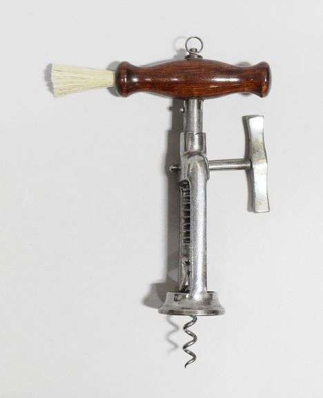 RACK & PINION CORKSCREW - Hodgins Halls Auction Group