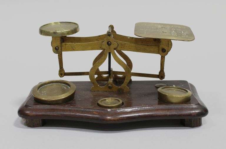 VICTORIAN BRASS POSTAL SCALE