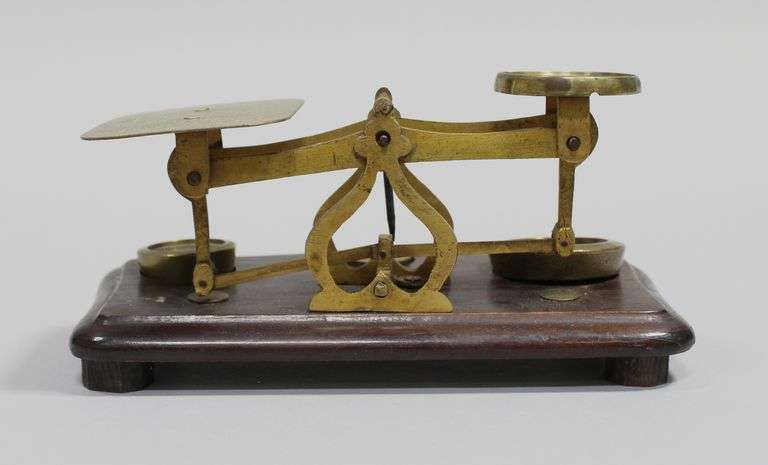 VICTORIAN BRASS POSTAL SCALE