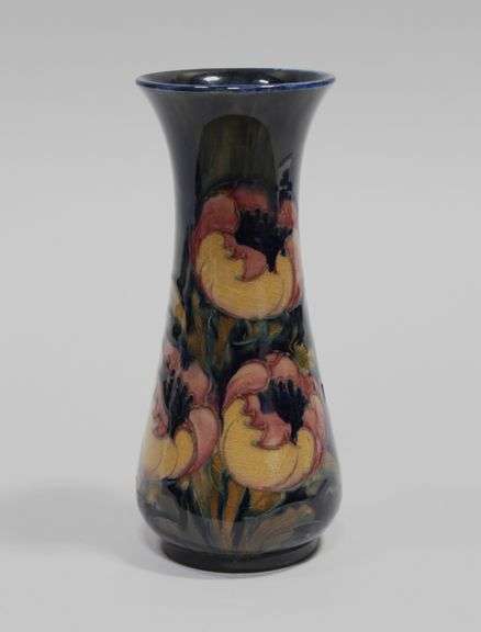 MOORCROFT POTTERY "BIG POPPY" VASE