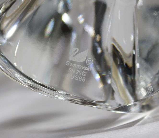 SWAROVSKI CRYSTAL PAIKEA HUMPBACK WHALE