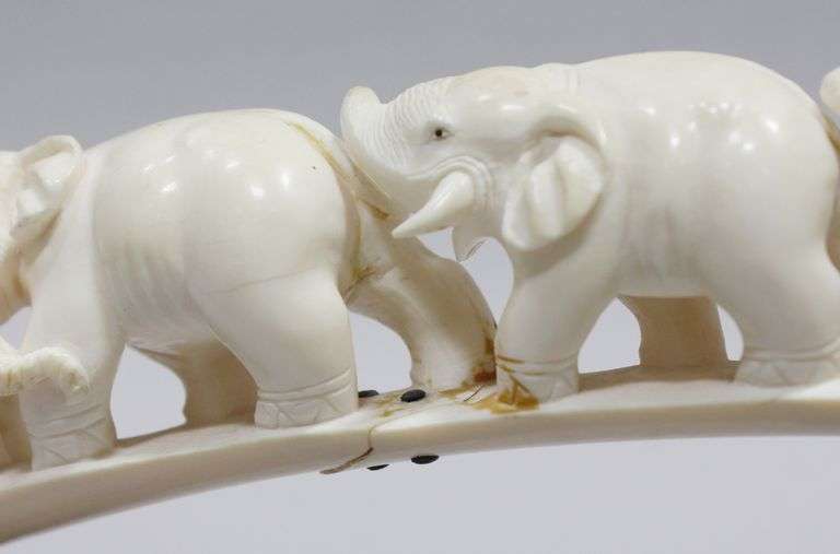CARVED IVORY TUSK BRIDGE
