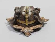 VICTORIAN FIGURAL DOG HEAD INKWELL