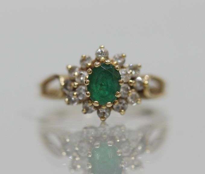 14kt YELLOW GOLD / EMERALD & DIAMOND RING
