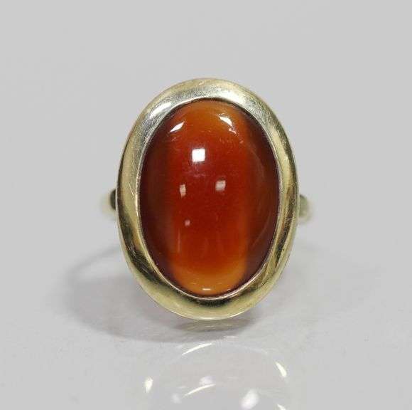 10kt YELLOW GOLD / CARNELIAN RING