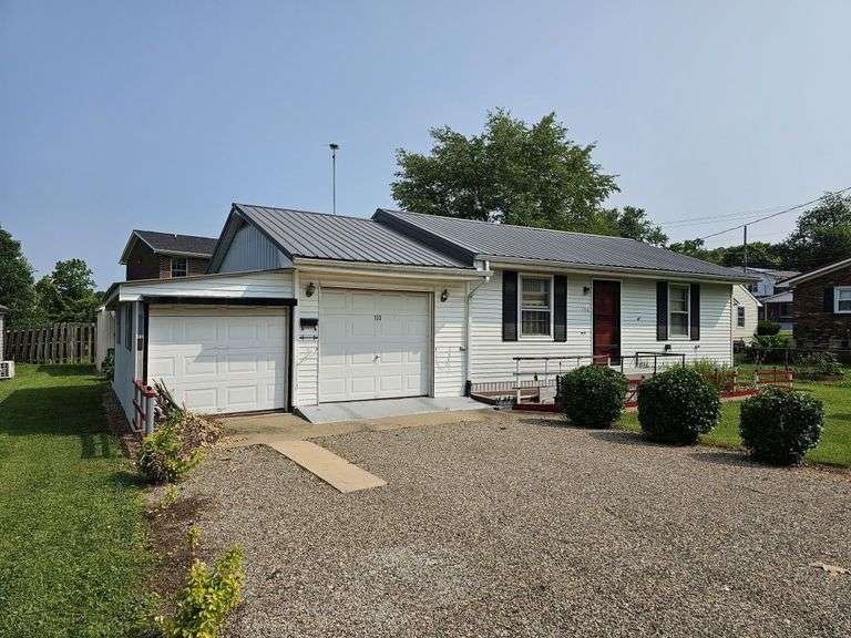 2 BR Home w/Garage - Etown City | ONLINE July 8 thru 15 | 100 Crabtree Lane, Elizabethtown