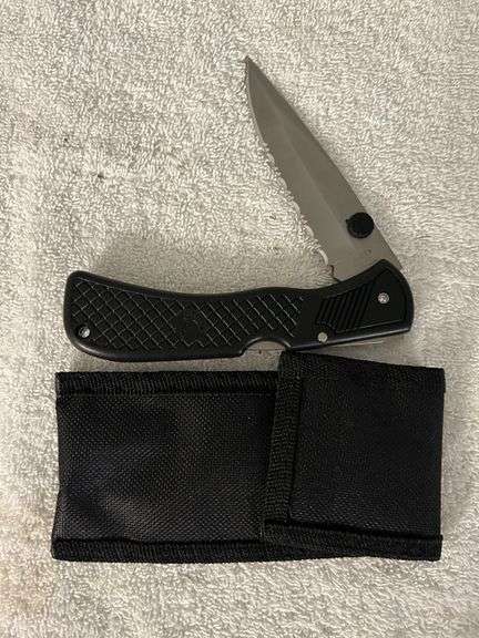 Flying Falcon Knife in Black Case