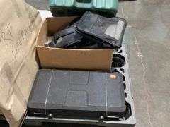 Pallet Lot, includes Umbrella Stand, Ford Ranger Window, Kitchenware ...