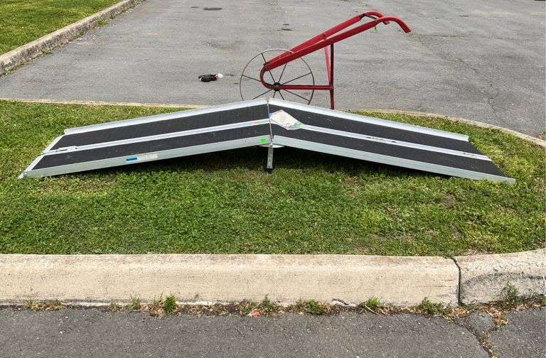 Aluminum Ramp, all fold away type with center height adjustment legs ...