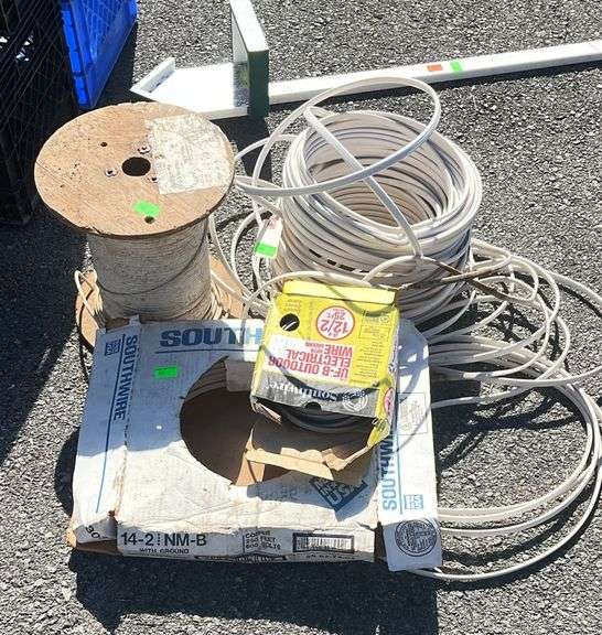 Lot of poly coated wires