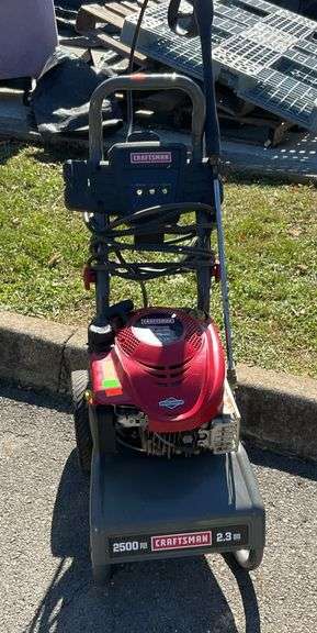Craftsman pressure washer, 6.75HP, 190cc, with wand and hose line, 2500PSI, 2.3GPM, powered by Briggs and Stratton, tested and working but we did not hook up hose to test hose and wand